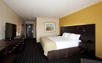 Holiday Inn Express Hotel & Suites Newton