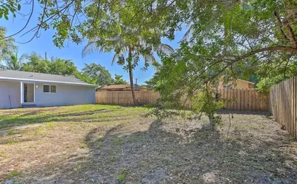 Pet-friendly Miami House ~ 8 Mi to Beaches!