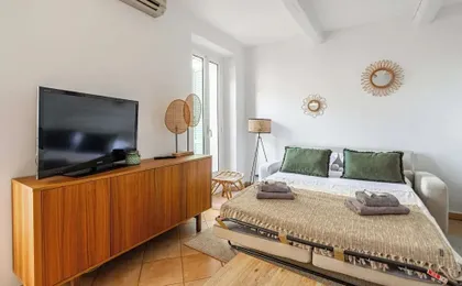 Charming Apartment in the Heart of Le Suquet