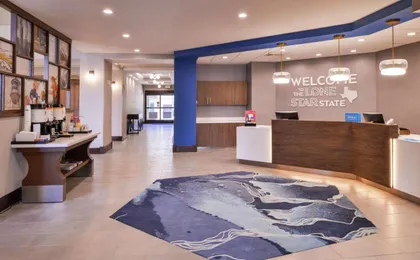 Hampton Inn & Suites Legacy Park-Frisco (H)