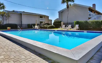 Chateau La Mer II #903
