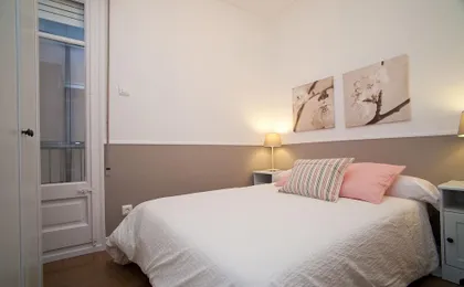 Cute & Spacious Eixample Apartment