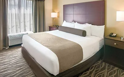 Cobblestone Hotel & Suites - Janesville