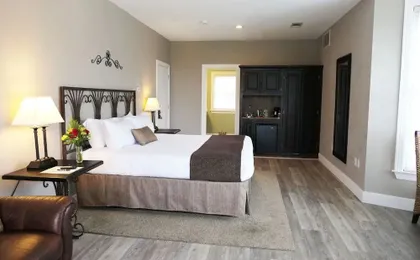 Vintage Villas Hotel & Events