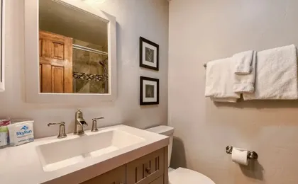 E309 W Beaver Creek Blvd 2 Bedroom Condo