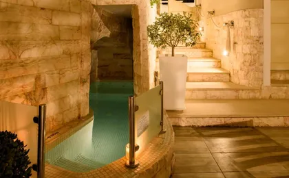 Santorini Suite Home