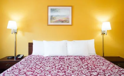 Days Inn by Wyndham Camilla