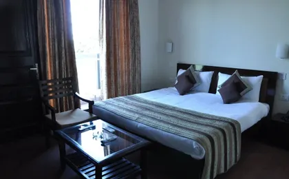 Golden Palm Suites