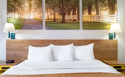Days Inn by Wyndham Macon I-475