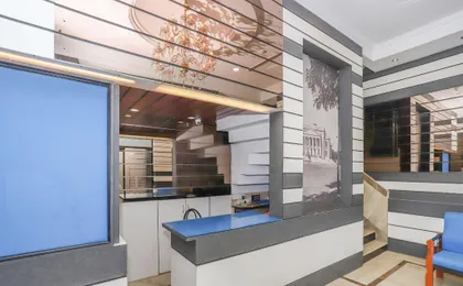 Town Hall Hotel by Oyo Rooms