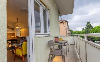 Split Luxury Suite