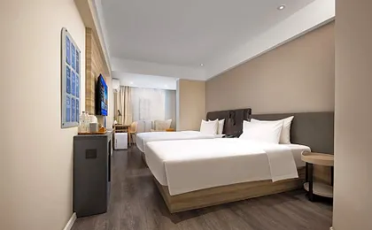 Hanting Premium Hotel Wuhan Guanggu Pedestrian Street Entrepreneurial Center