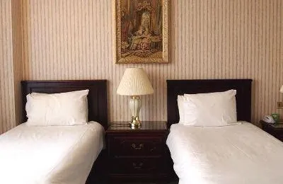 Britannia International Hotel
