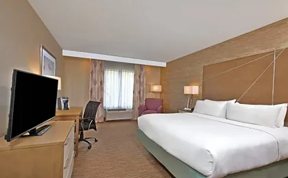 Holiday Inn Express & Suites Harrisburg S - New Cumberland By IHG