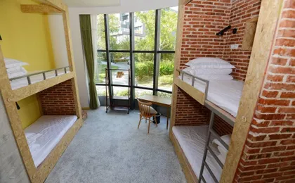 J Trip Youth Hostel