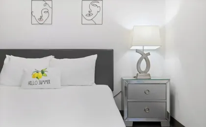 The Sunset Inn-South Miami
