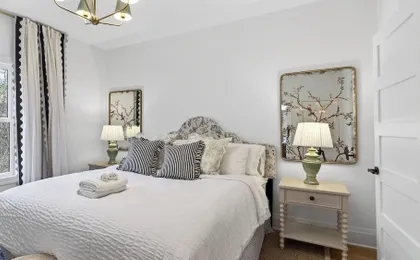The Great Gatsby and Girls Night Out by Avantstay Sleeps 24 + Hot Tub + Speakeasy Lounge + Lux Kareoke + Near Downtown