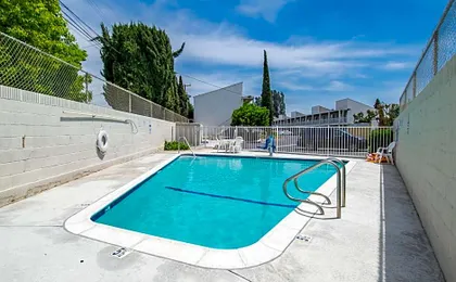 Studio 6-Cypress, CA