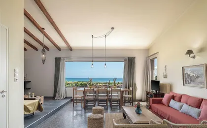 The House by the Sea Beach Holiday Villa for Families Up 8-9 Persons