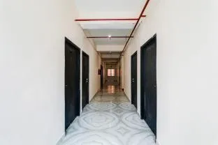 Super Oyo Collection O Chitaipur Iit Bhu Campus Varanasi