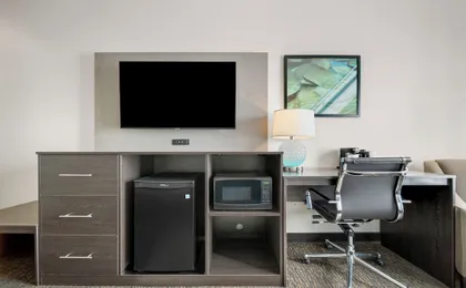 La Quinta Inn & Suites by Wyndham Sulphur