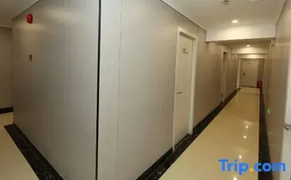 Shunya Hotel (Shanghai Huaxia East Road Subway Station Branch)