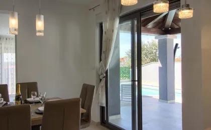 Charming Villa Verde with Private Pool in Pula, Extra Pool Heating by Wiibuk
