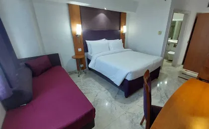 DEVENTURE HOTEL