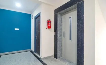 FabHotel Broholic Suites I