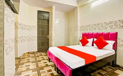Roomshala 164 Hotel Thanks