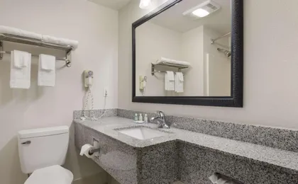 Quality Suites I-44