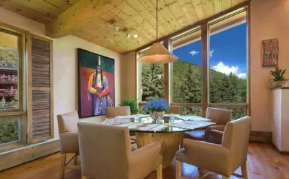 Penthouse with Panoramic Views of Vail Mountain and the Gore Range by RedAwning
