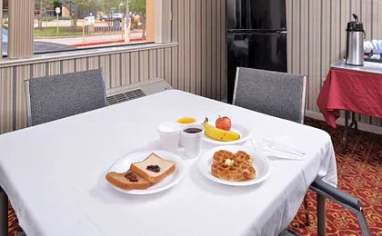 Americas Best Value Inn & Suites Houston Brookhollow NW