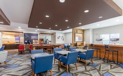 Holiday Inn Express Albert Lea - I-35