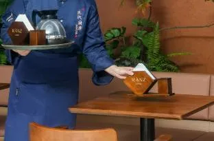 Lanzi International Hotel (Chongqing Shiqiaopu Subway Station Branch)