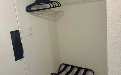Near Airport, Hospital, Midtown, 58 TV - Apt 150