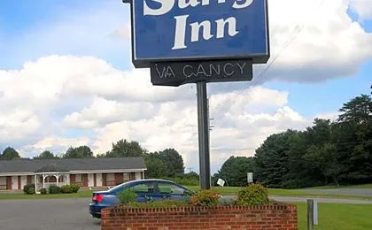 Surry Inn - Dobson - I-77 - Exit 93