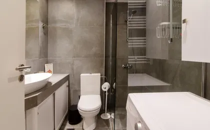 Cozy - Bright & New Apart. - Downtown