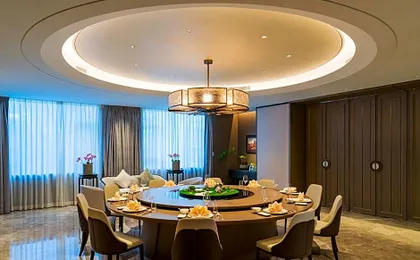 Yuexiu Hotel Guangzhou, Curio Collection by Hilton