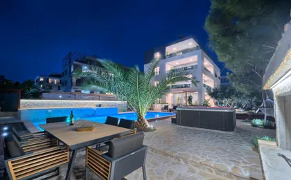 Liberty Living Apartments Znjan Beach