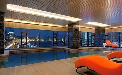 Hotel Indigo Shanghai On The Bund By IHG