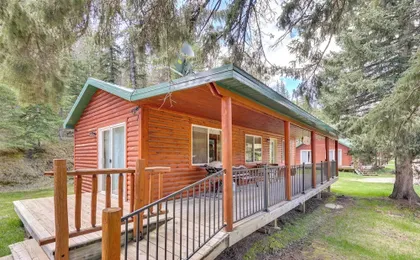 Pets Welcome: Cozy Cabin w/ Deck in Deadwood!