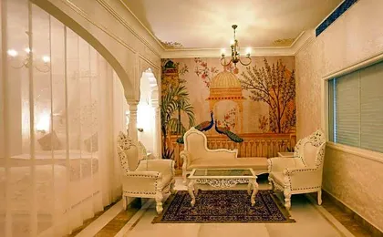 WelcomHeritage Traditional Heritage Haveli Hotel