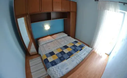 Apartmani Jenny i Tania