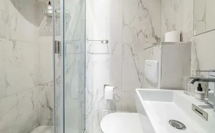 Hotel Avaton - Deluxe Bedroom With Private Balcony