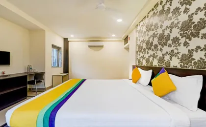 Neeranand Plaza Hotels And Banquets by Treebo