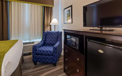 Best Western Plus Denver City Hotel & Suites