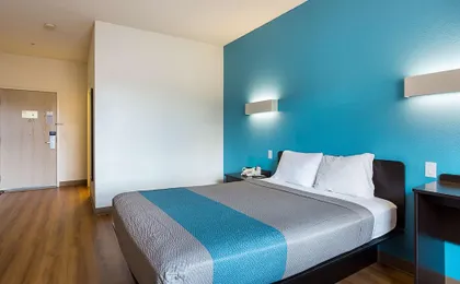 Motel 6 Page