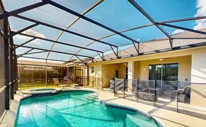 Family-friendly Resort Home w/ Private Pool Spa, Game Room, Wifi & AC - Dogs OK