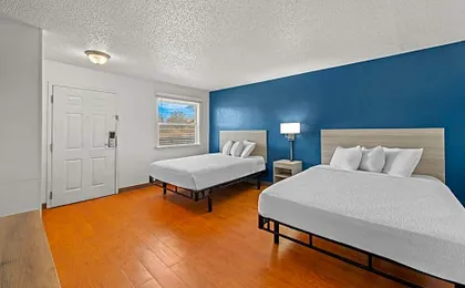 Birch Hill Suites Kansas City - Independence
